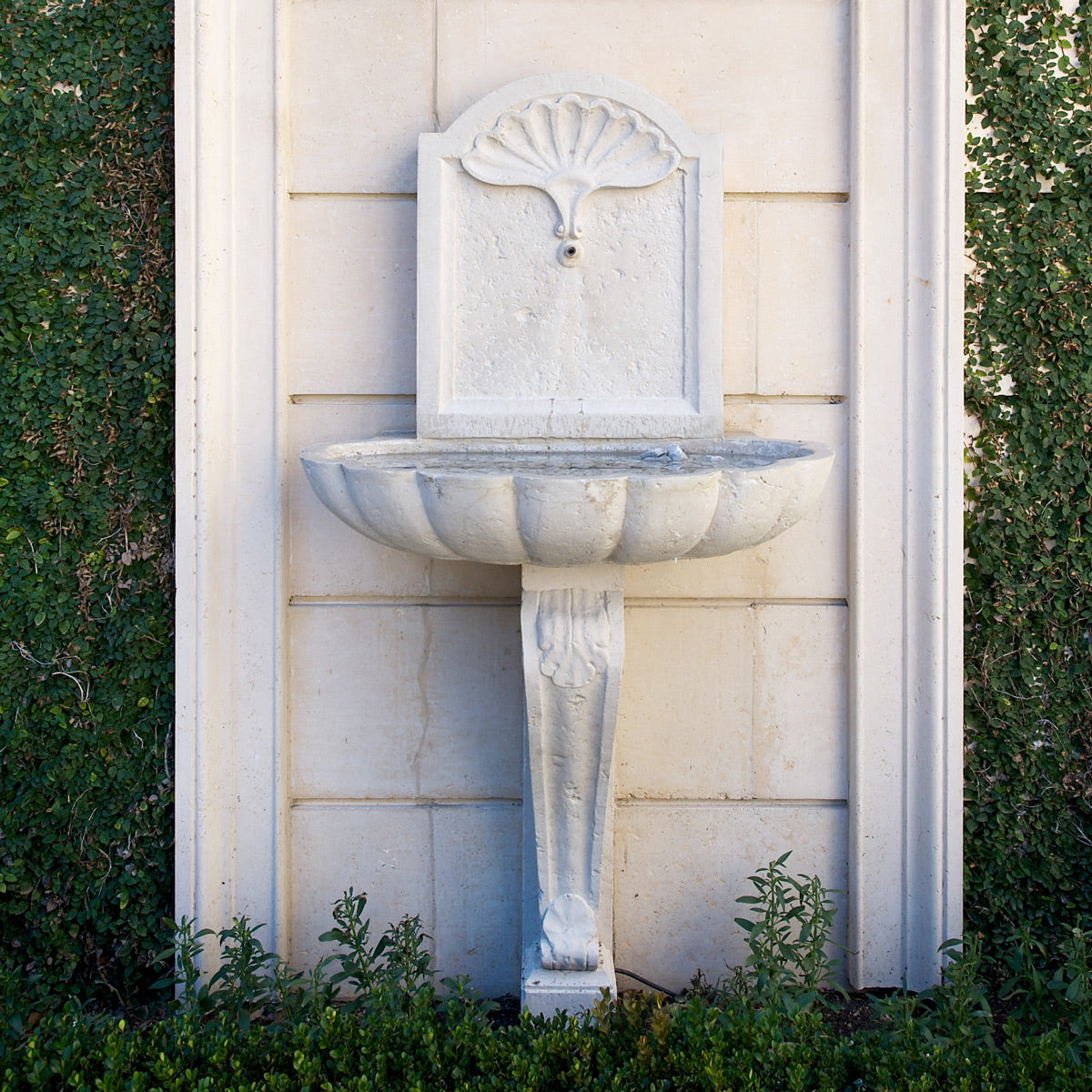 Accents &amp; Fountains