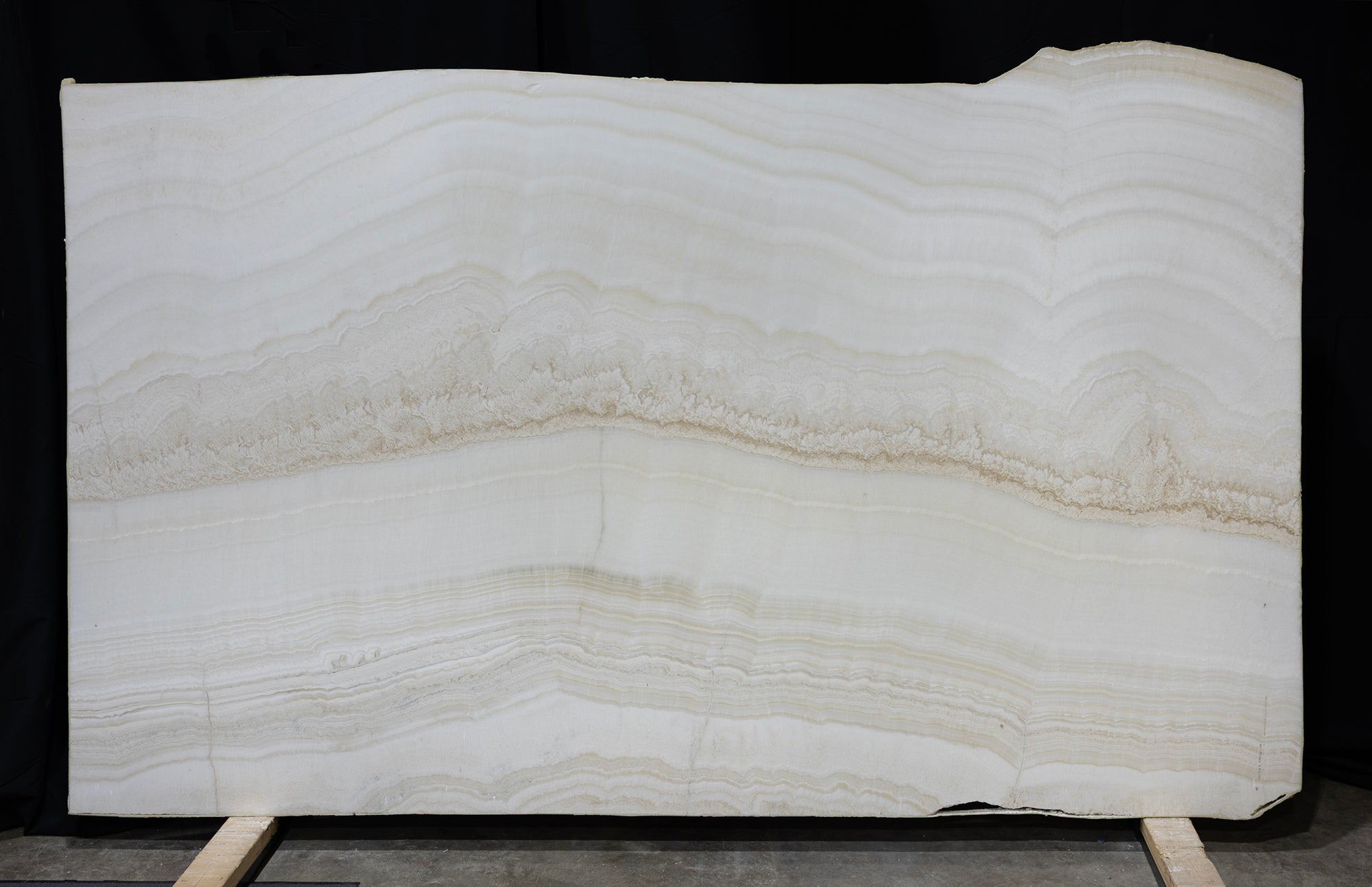 White - Onyx